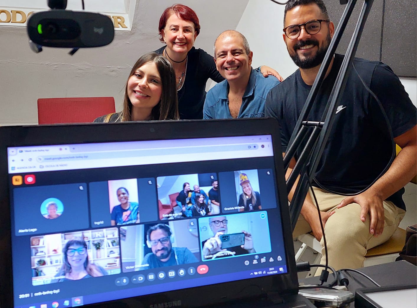 Foto institucional da turma no estúdio